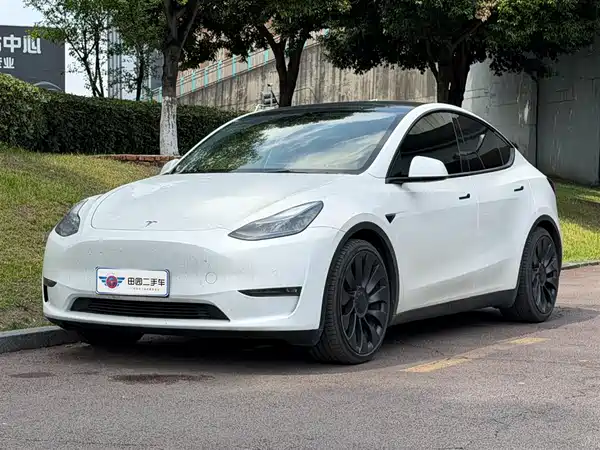 Tesla Model Y 2023