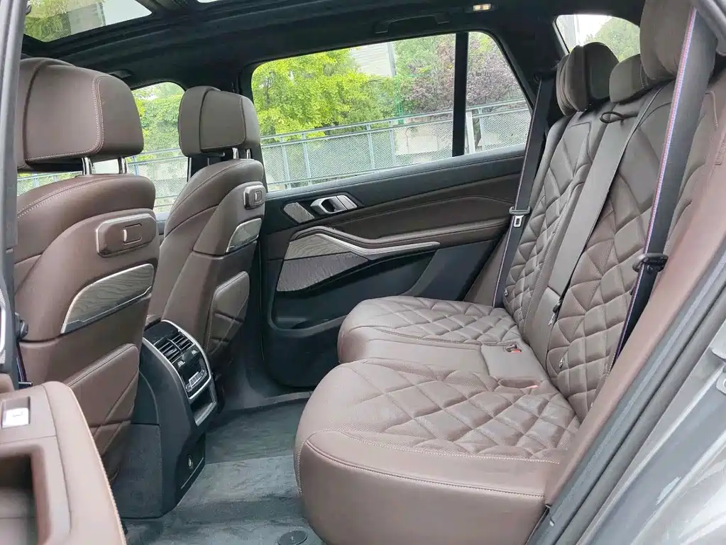 BMW X5 2025 — фото 10