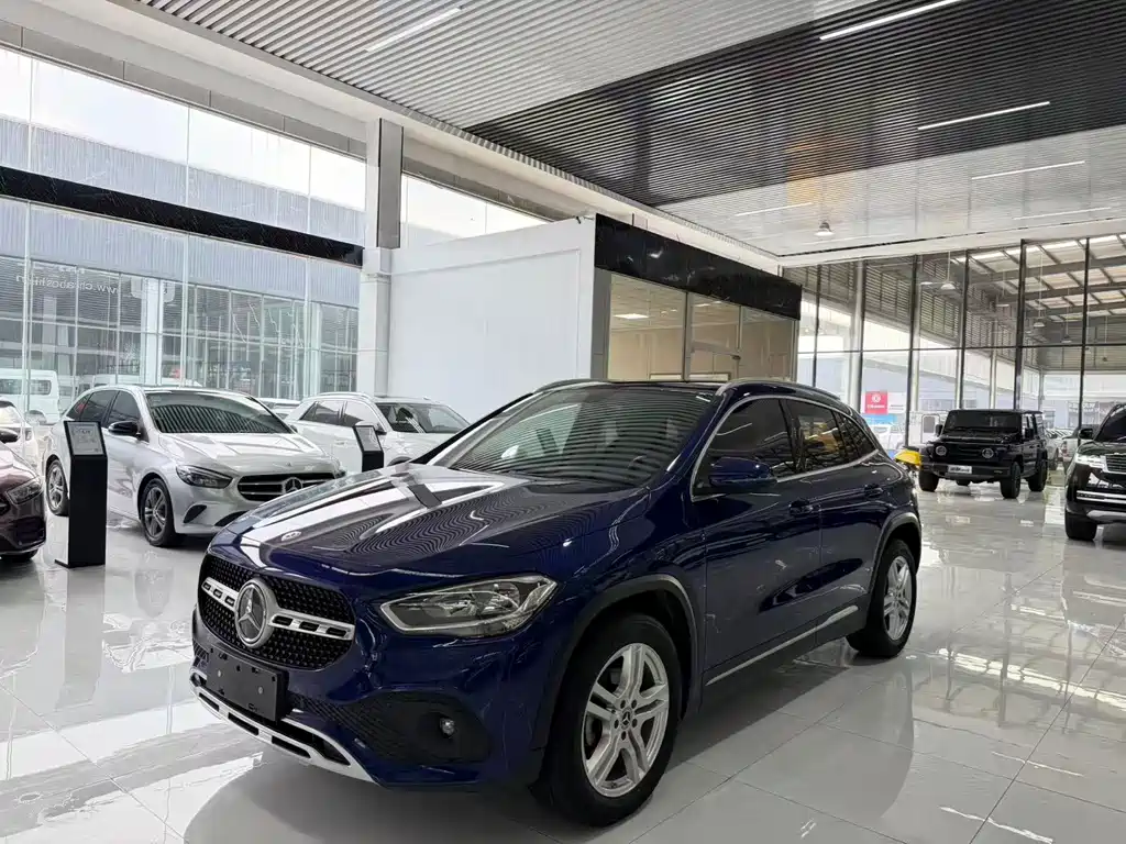 Mercedes-Benz GLA 2021