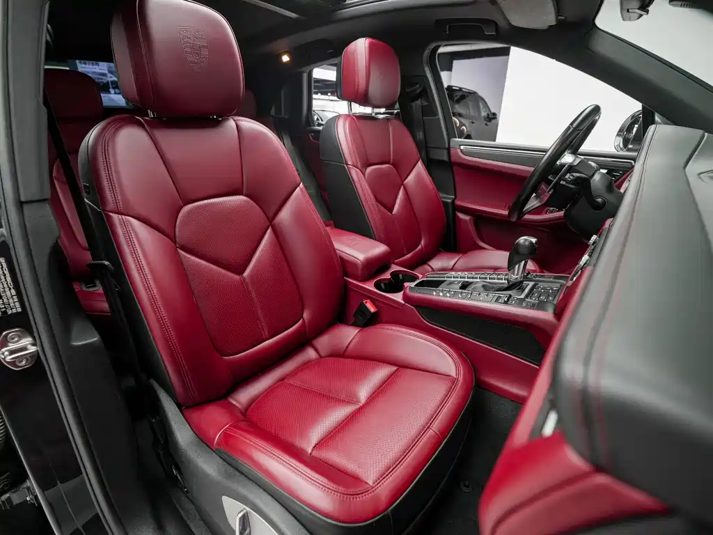 Porsche Macan 2020 — фото 11