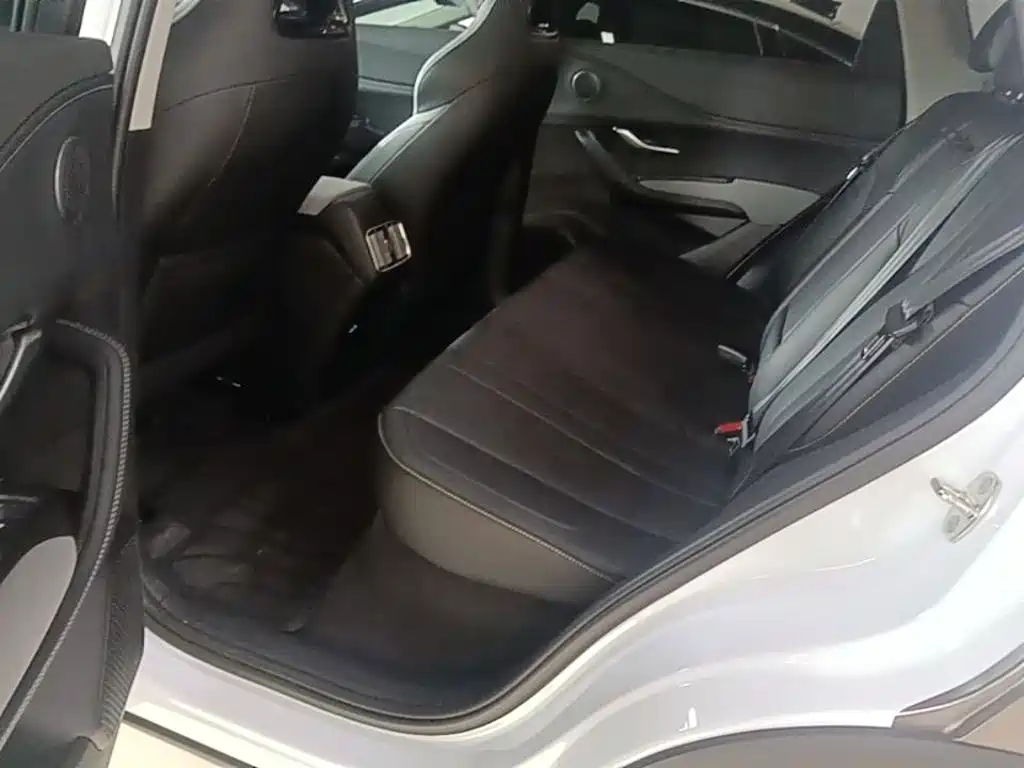 BYD Seal 05 DM-i 2025 — фото 17
