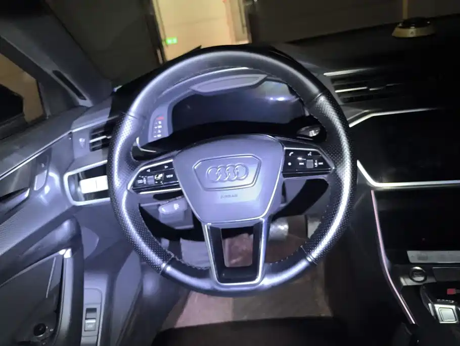 Audi A6L 2021 — фото 15