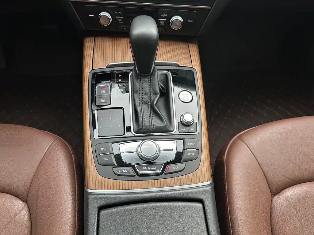 Audi A6L 2018 — фото 37