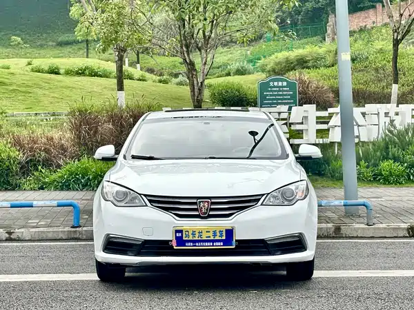 Roewe 360 2015