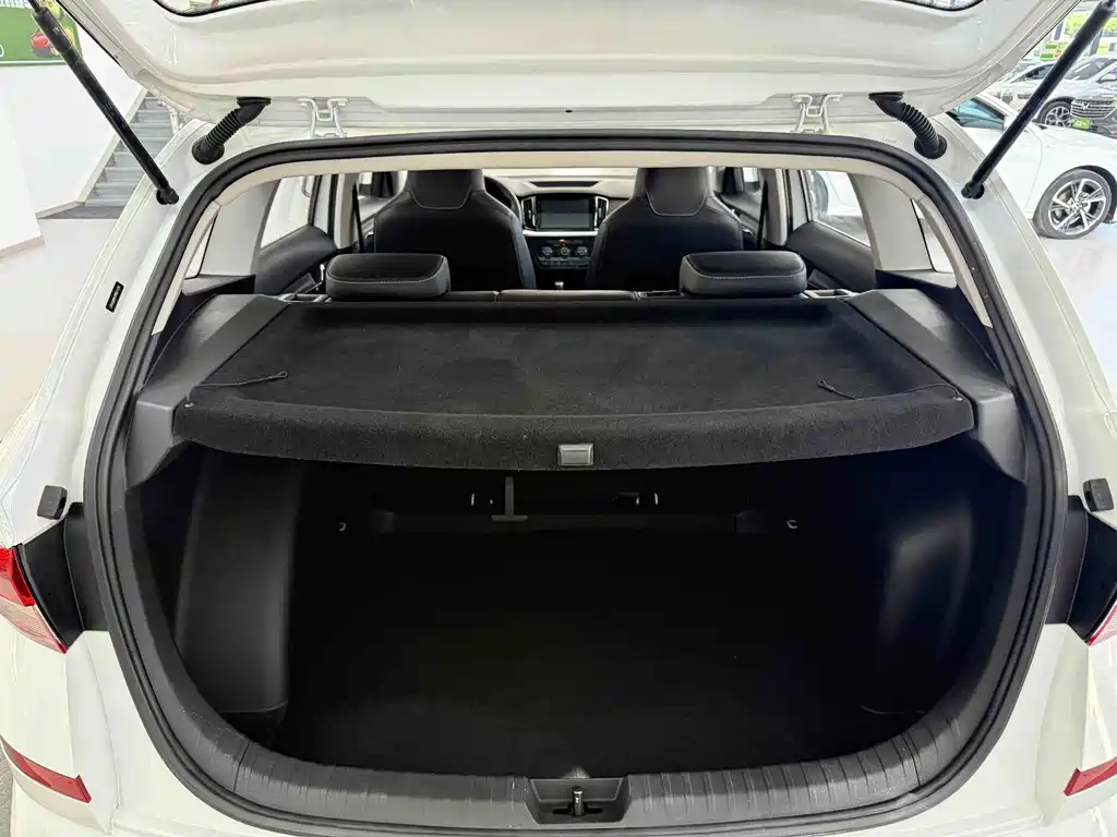 Skoda Kamiq 2023 — фото 15