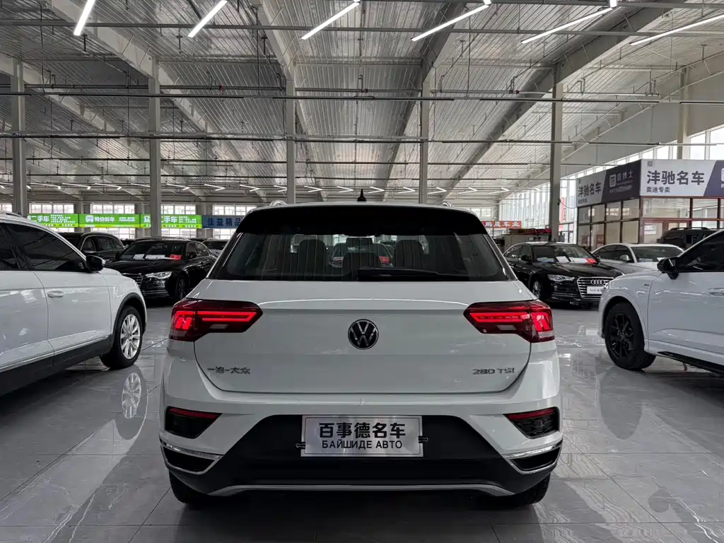 Volkswagen T-Roc 2022 — фото 8