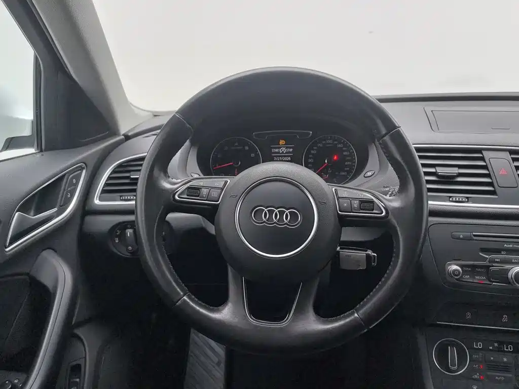 Audi Q3 2017 — фото 11