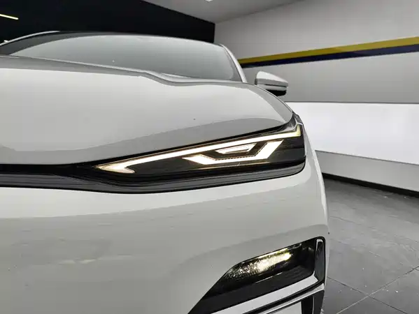 Geely Galaxy Starshine 8 2025