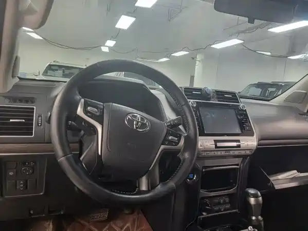 Toyota Prado 2018