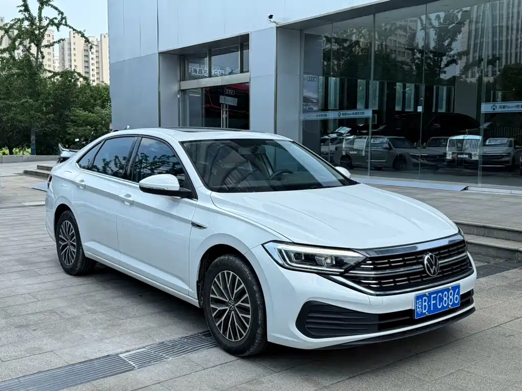 Volkswagen Sagitar 2024