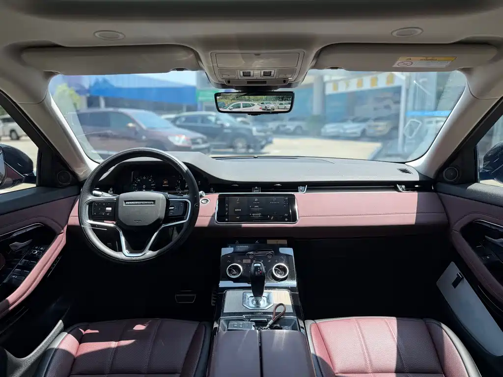 Land Rover Evoque 2023 — фото 8