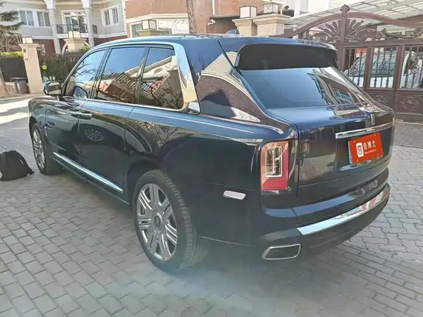Rolls-Royce Cullinan 2022