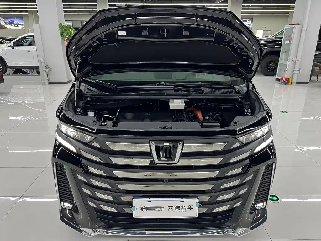 Toyota Vellfire 2023 — фото 28