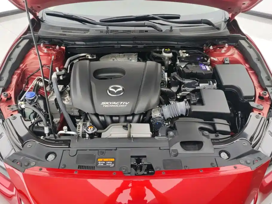 Mazda 3 Axela 2017 — фото 10