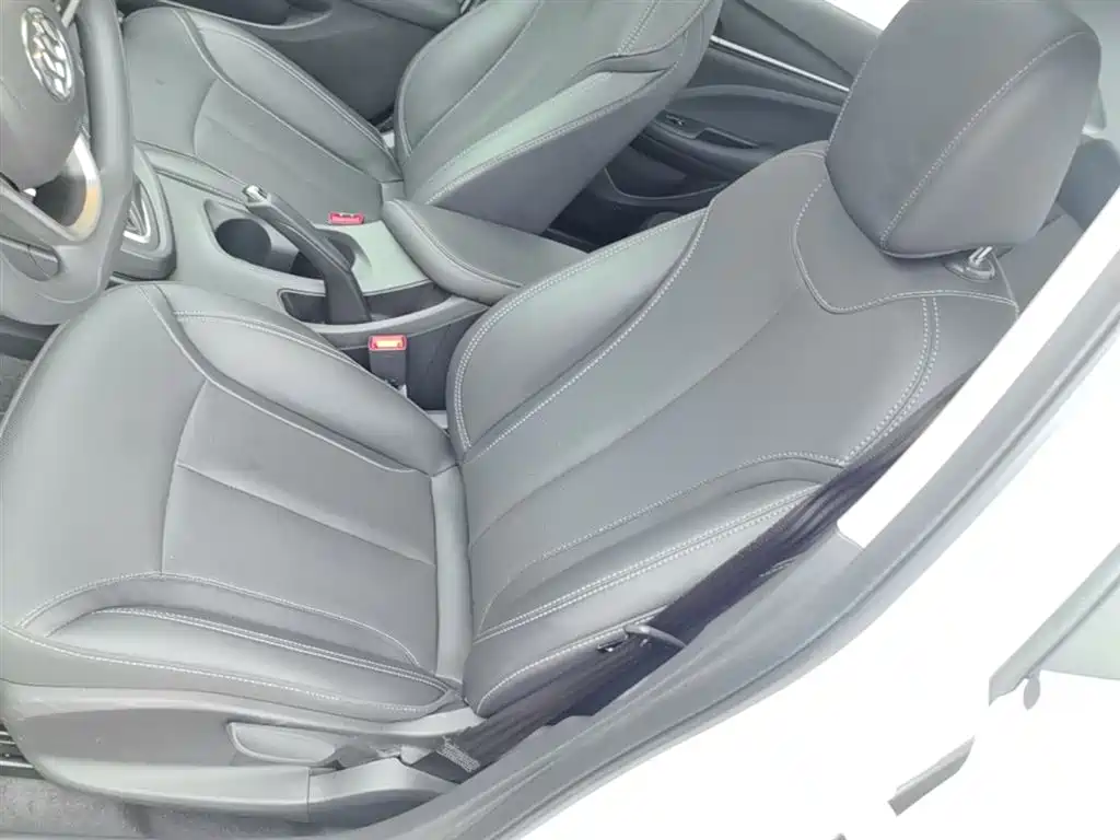 Buick Excelle 2022 — фото 15
