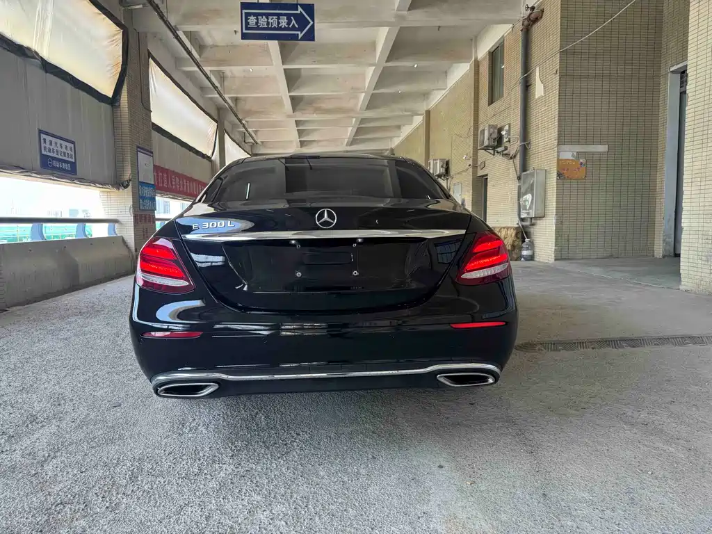 Mercedes-Benz E-Class 2018 — фото 8