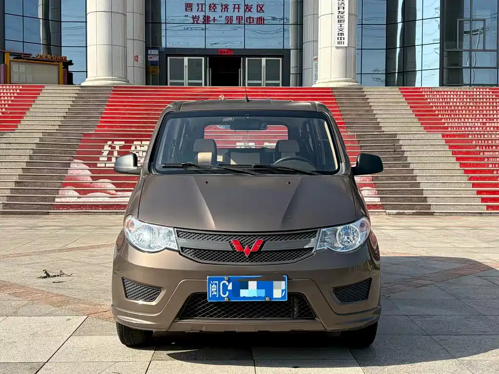 Wuling Hongguang 2016 — фото 2