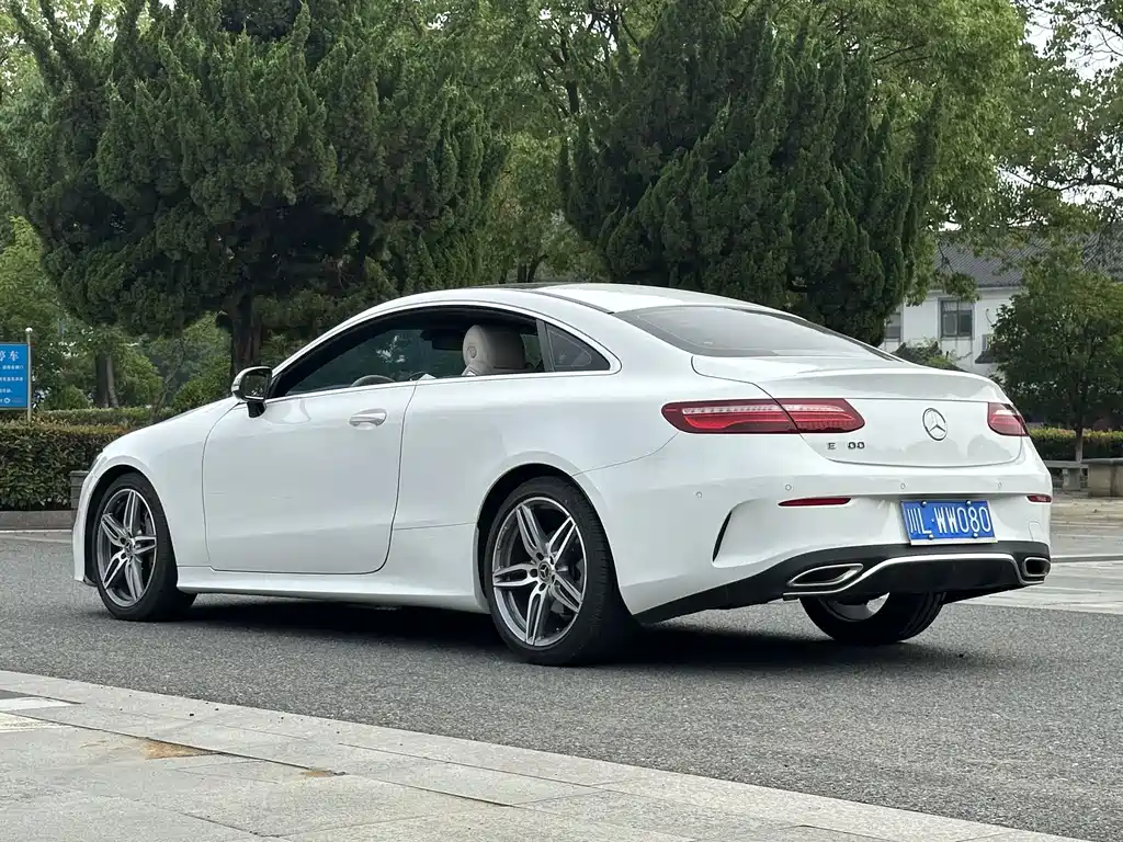 Mercedes-Benz E-Class 2018 — фото 16