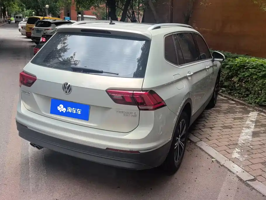 Volkswagen Tiguan L 2019