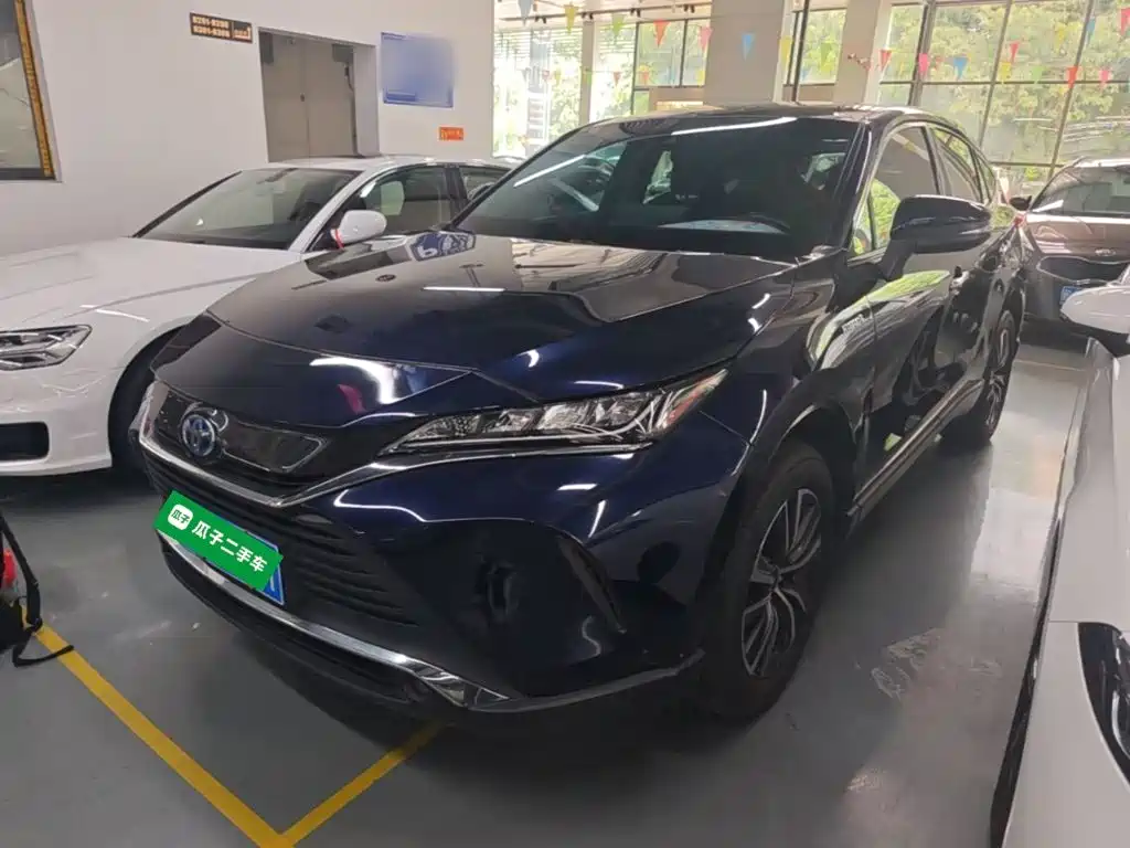 Toyota Harrier 2022 — фото 2