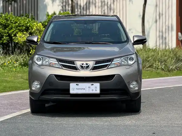 Toyota RAV4 2013