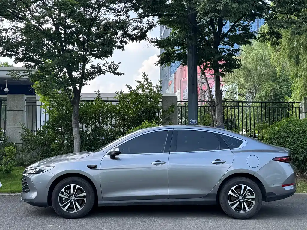 BYD Qin PLUS 2025 — фото 14