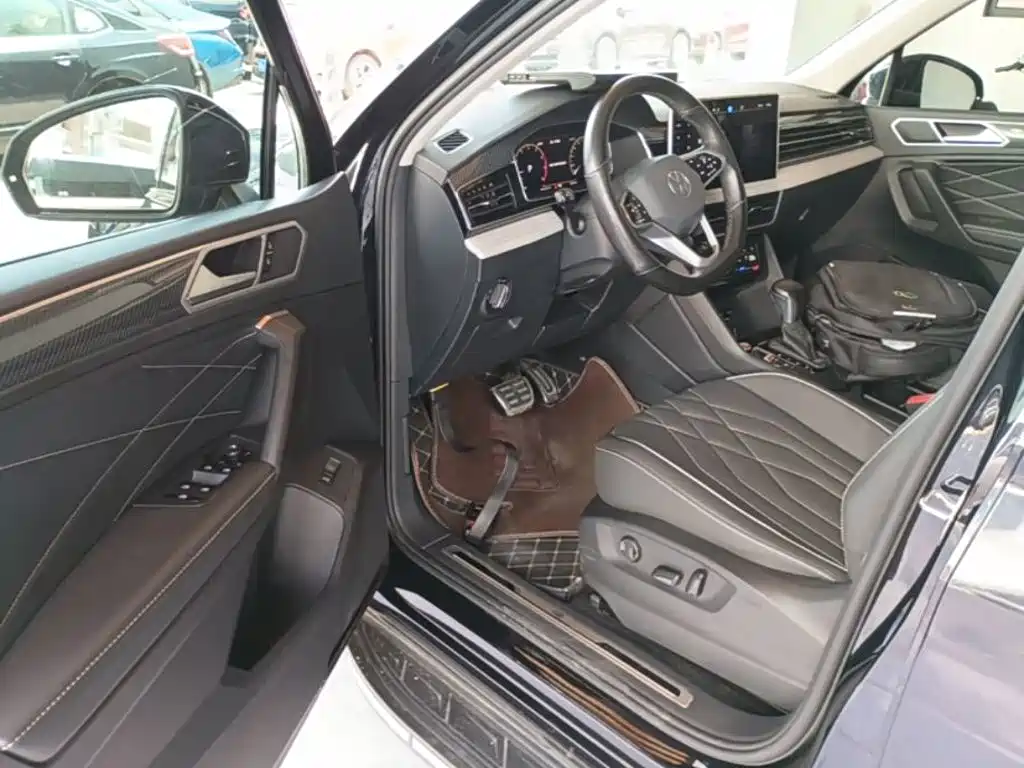 Volkswagen Tiguan L 2022 — фото 16