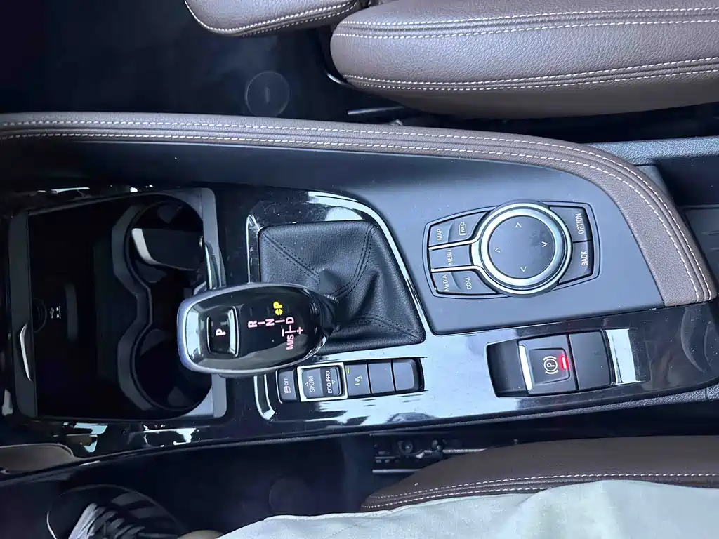 BMW X1 2022 — фото 14