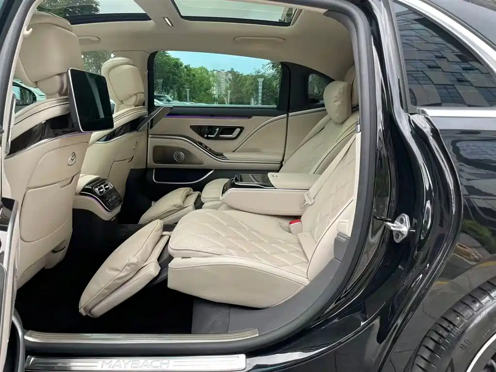 Mercedes-Benz S-Class 2023 — фото 12