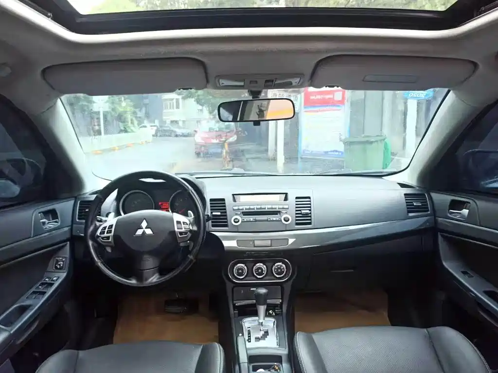 Mitsubishi Lancer EX 2013 — фото 4
