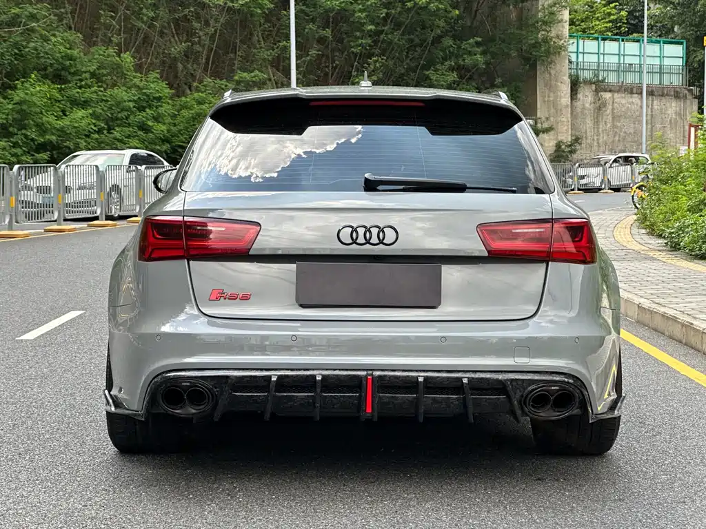 Audi RS 6 2017 — фото 8