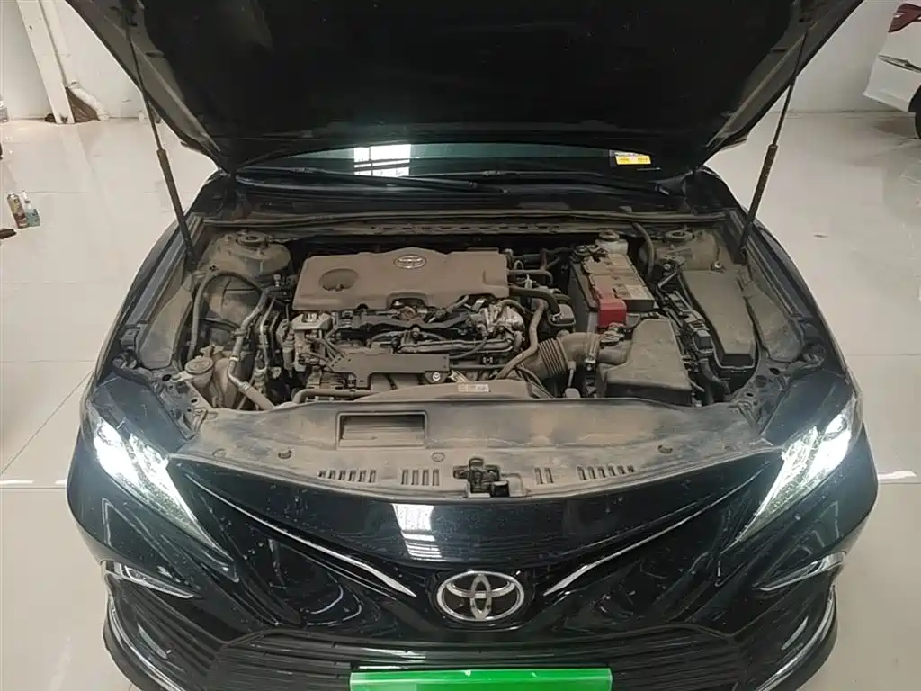 Toyota Camry 2023 — фото 20