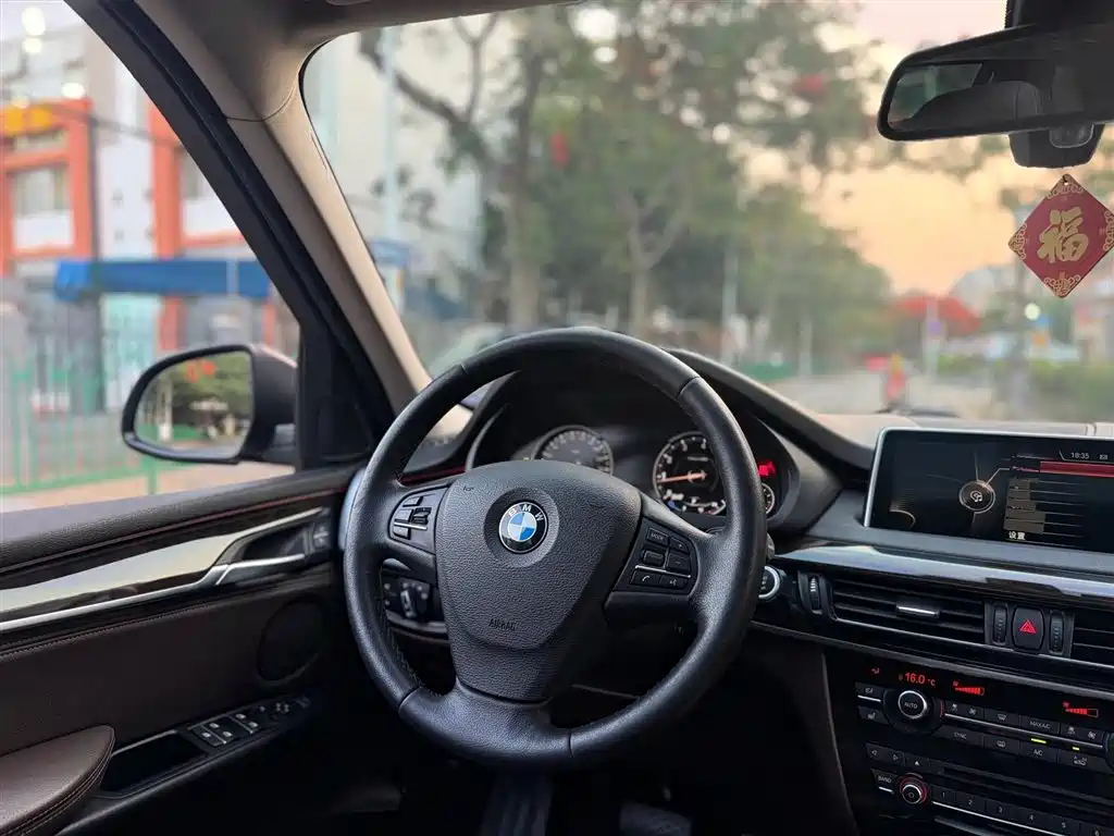 BMW X5 2016 — фото 7