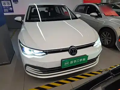Volkswagen Golf 2023