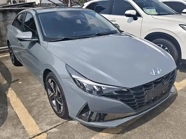 Hyundai Elantra 2021