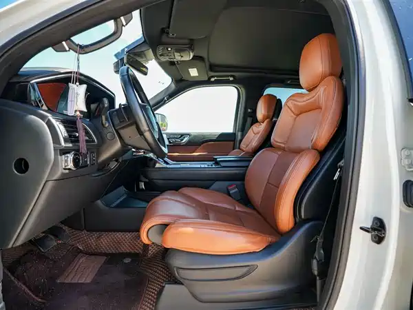 Lincoln Navigator 2020