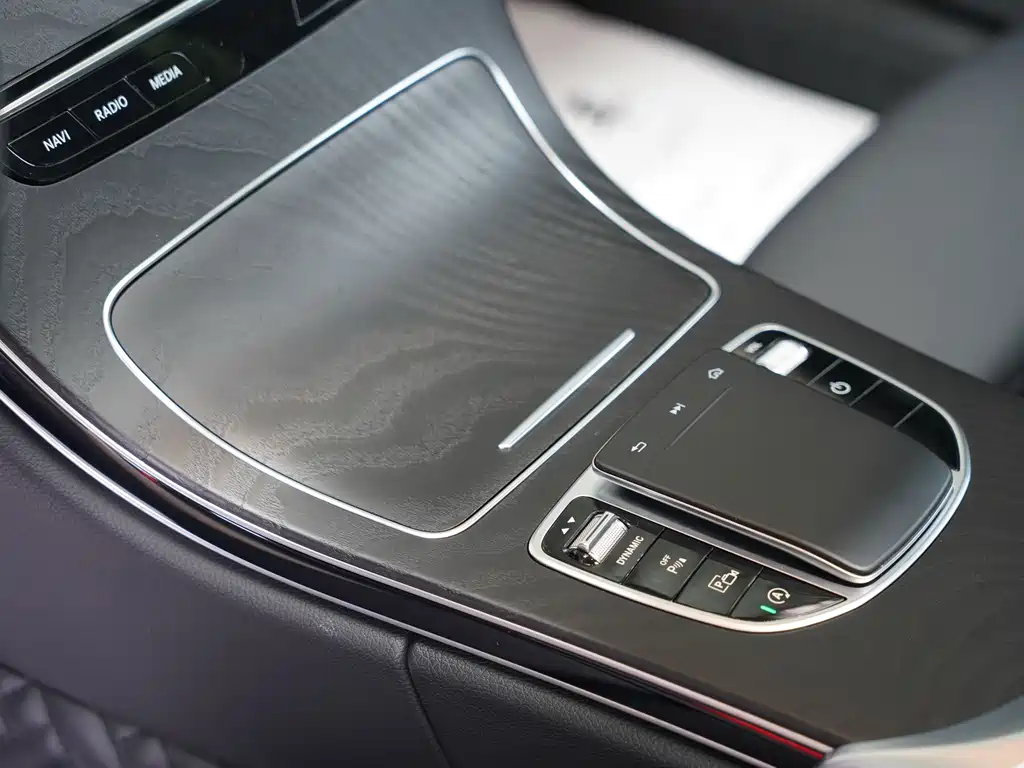 Mercedes-Benz C-Class 2021 — фото 13