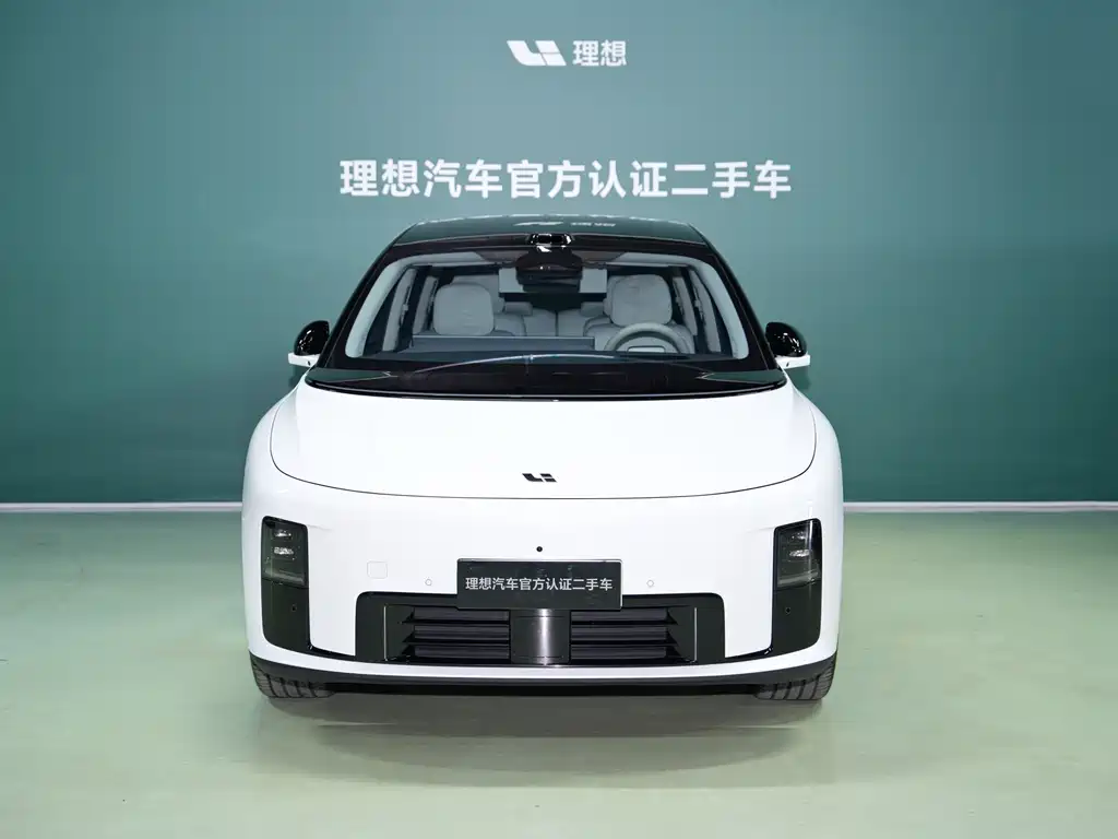 Li Auto i8 2025 — фото 2