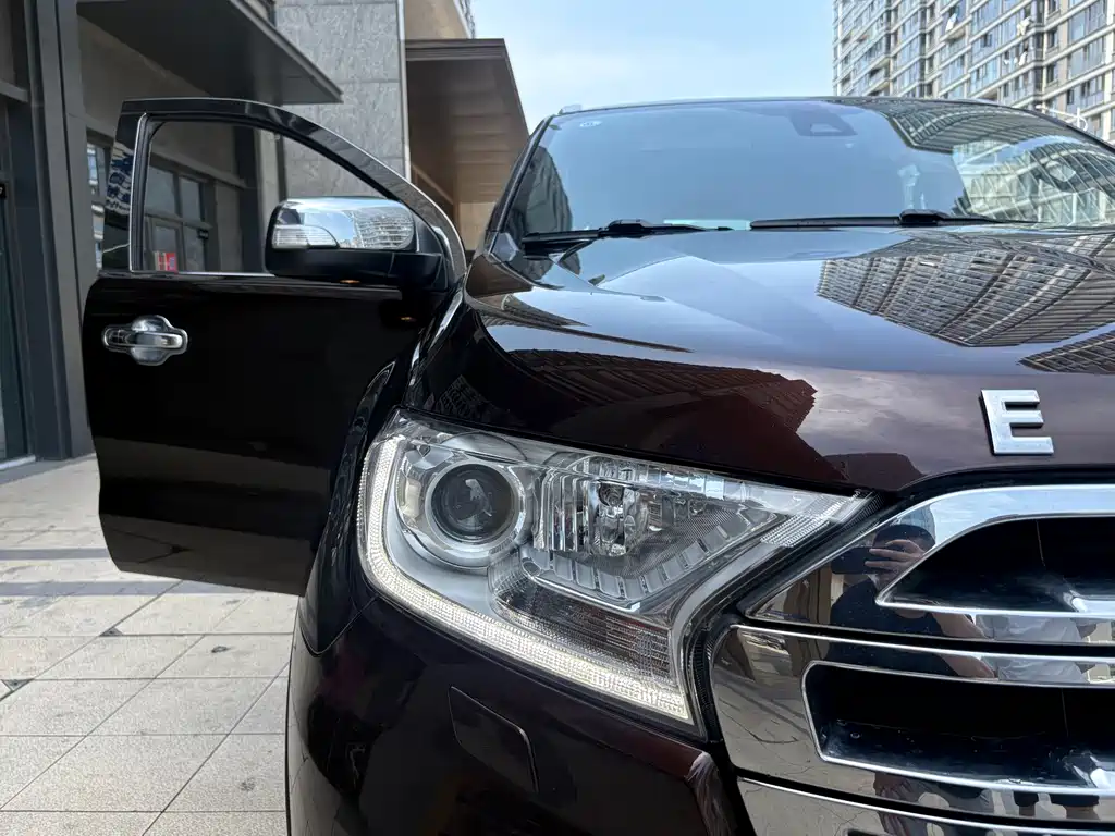 Ford Everest 2018 — фото 17