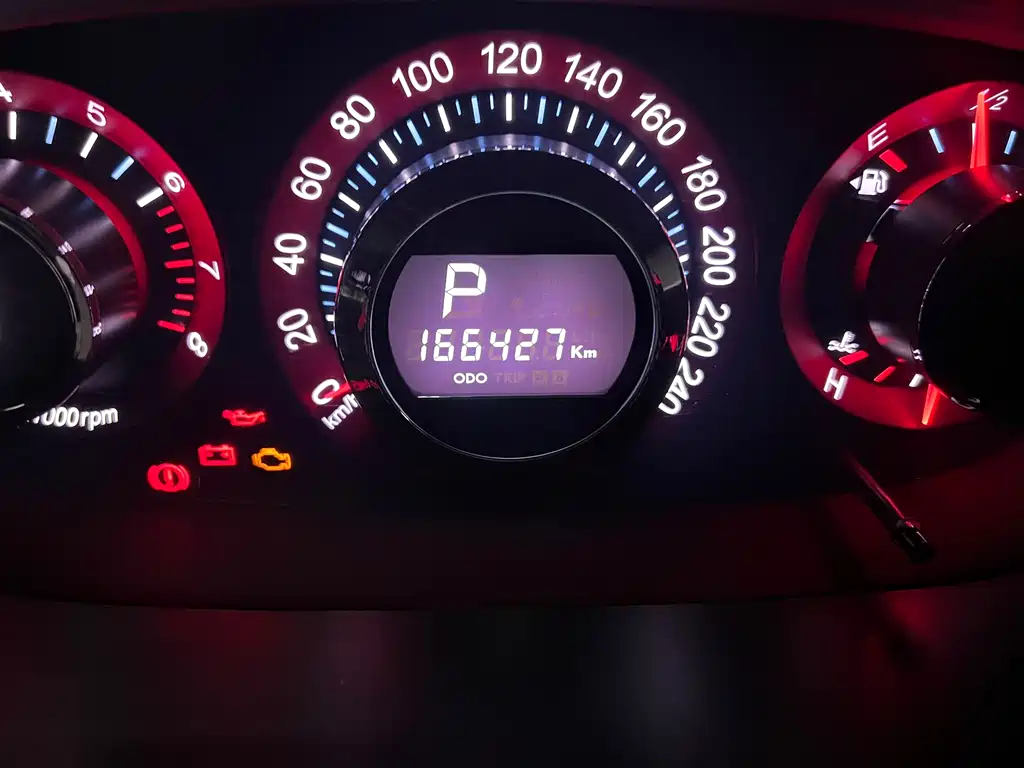 Luxgen Big 7 SUV 2014 — фото 29