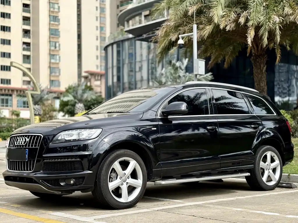 Audi Q7 2014 — фото 1
