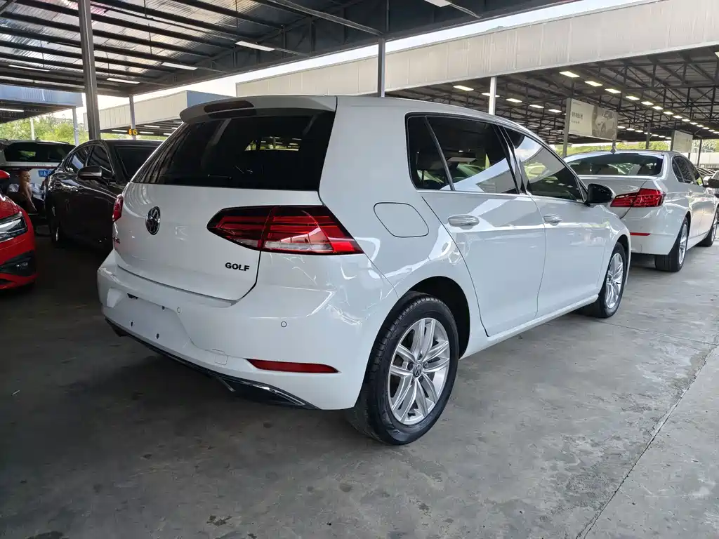 Volkswagen Golf 2018 — фото 12