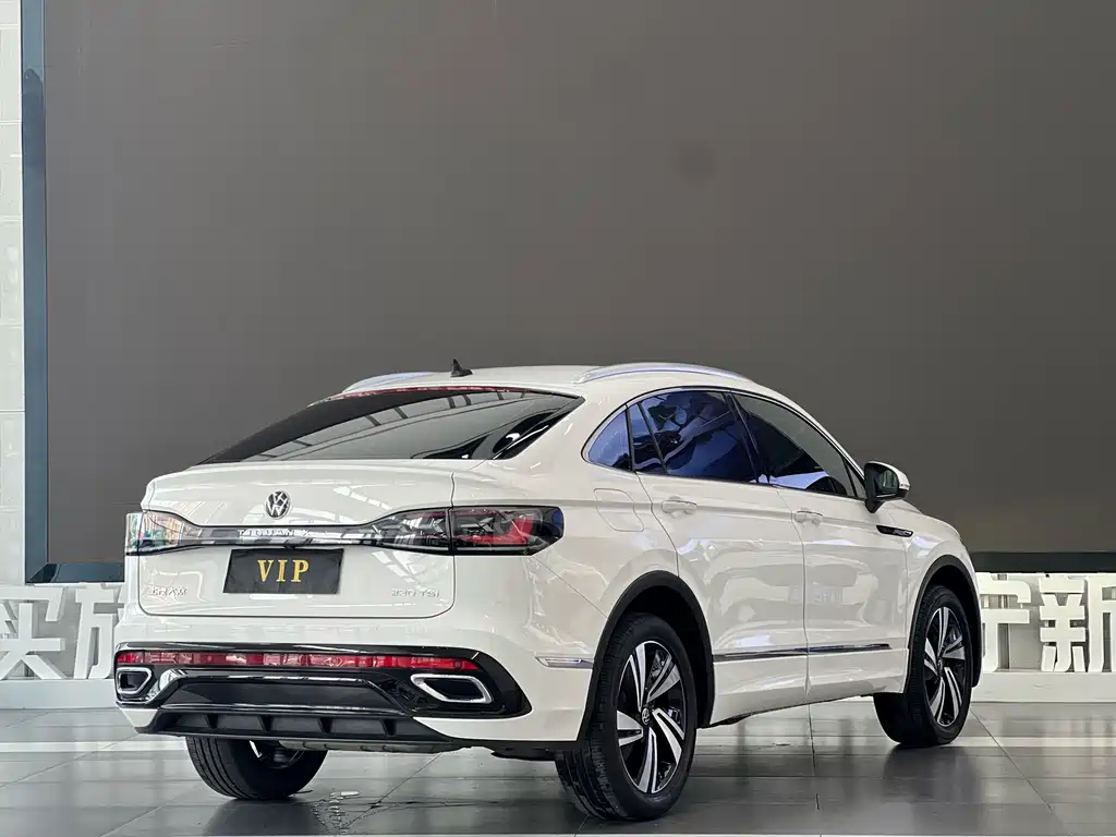 Volkswagen Tiguan X 2021 — фото 21