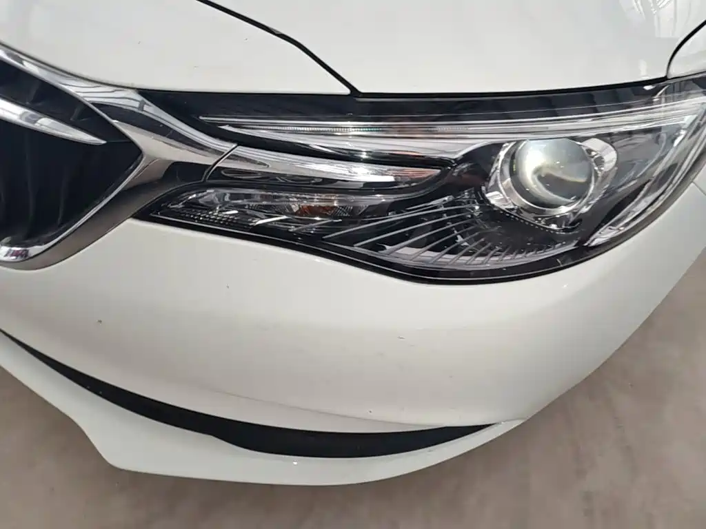 Buick Excelle 2019 — фото 24