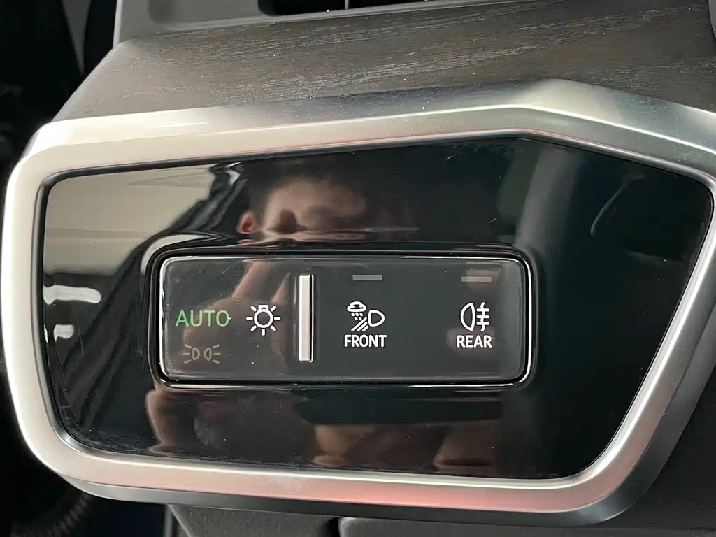 Audi A6L 2023 — фото 22