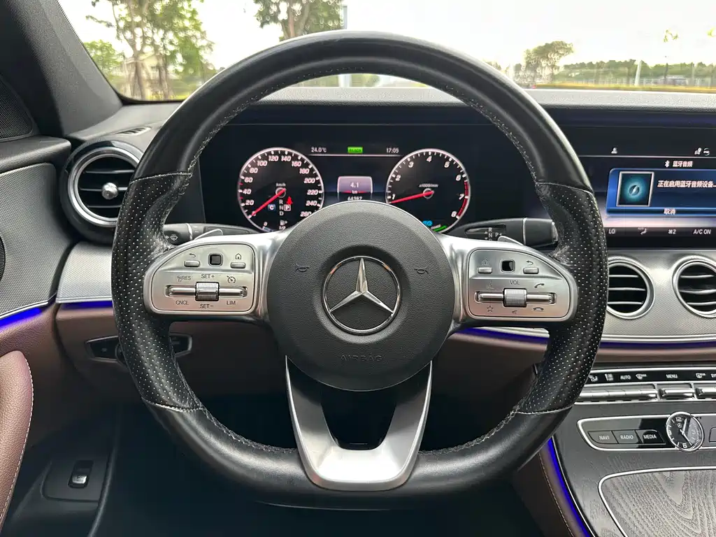 Mercedes-Benz E-Class 2020 — фото 6