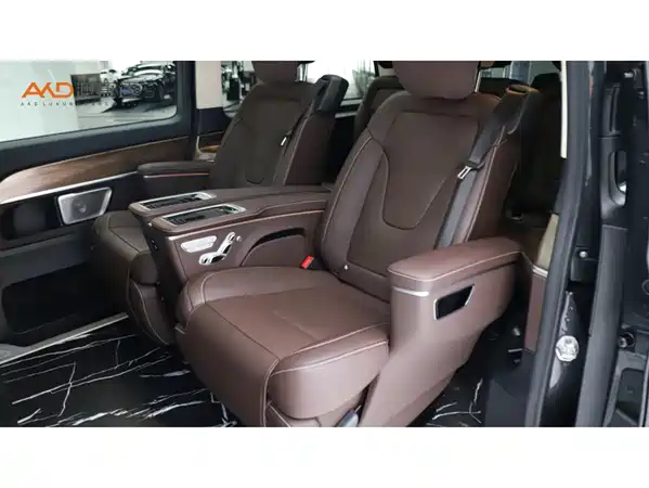 Mercedes-Benz V-Class 2024