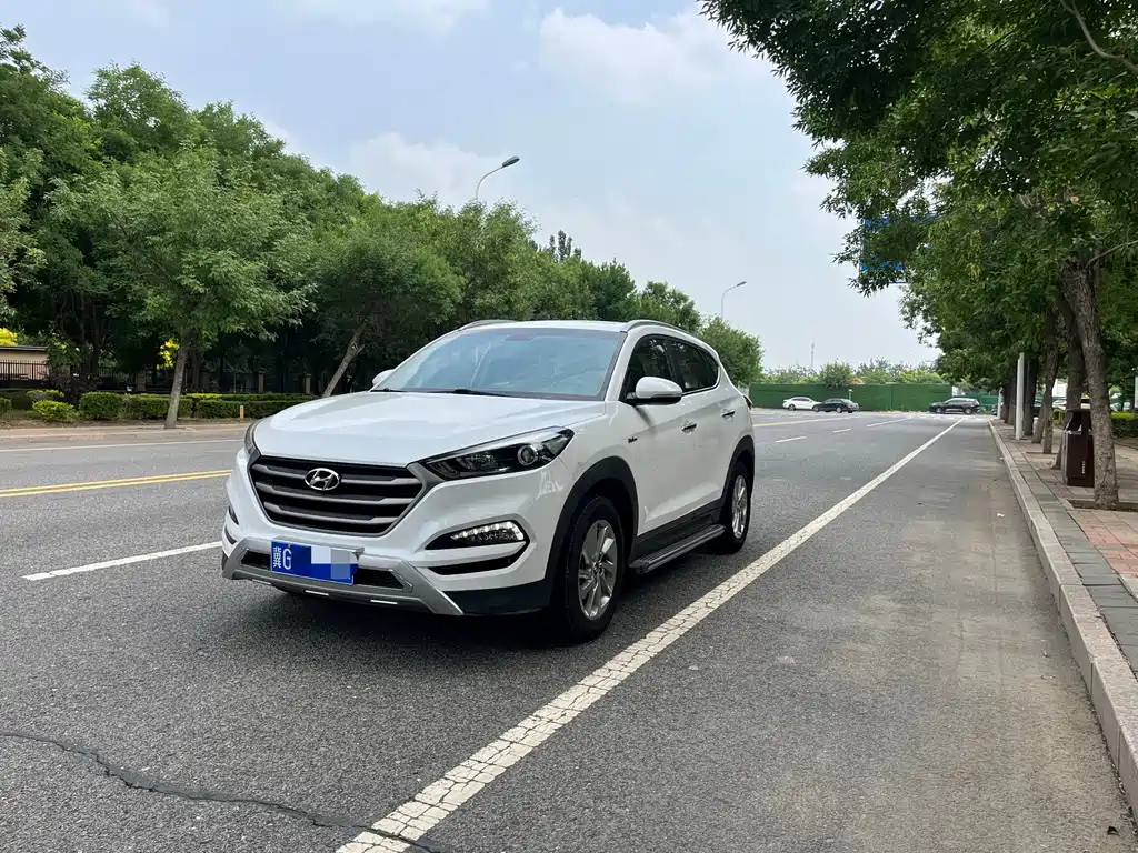 Hyundai Tucson 2015 — фото 2