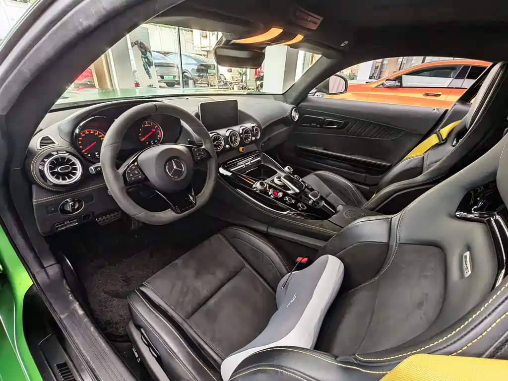 Mercedes-Benz AMG GT 2019 — фото 5