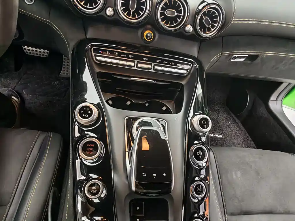 Mercedes-Benz AMG GT 2019 — фото 9